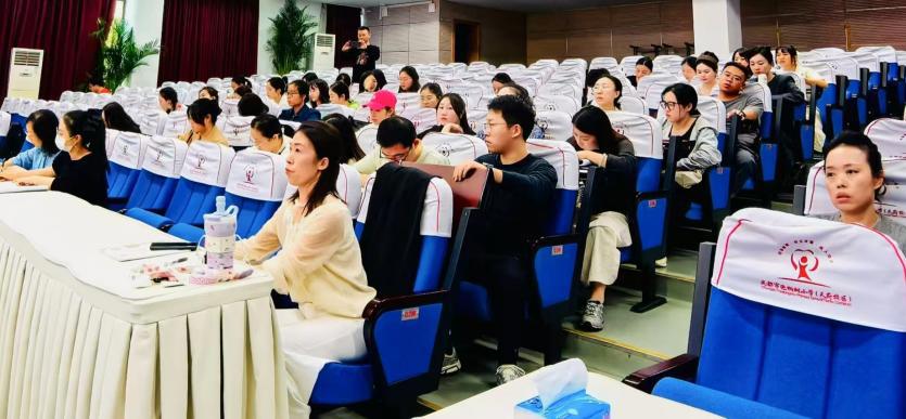 32eb4cdad2fa9118c61bfa503e4996b