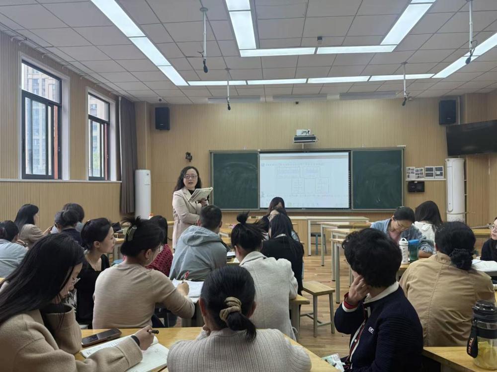 1e71515a6572595c4b0e1d839d34d458